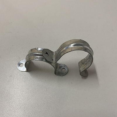 Antiferrugem fixados zincam a sela galvanizada da tubulação apertam braçadeira de tubulação em forma de u