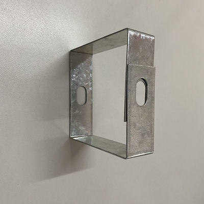 O OEM galvanizou o suporte de sustentação de Tray Accessories Vertical Cable Tray do cabo
